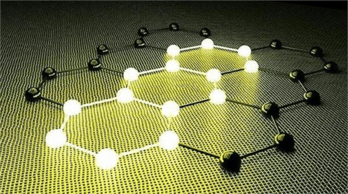 how does graphene affect the phase change of transmission 